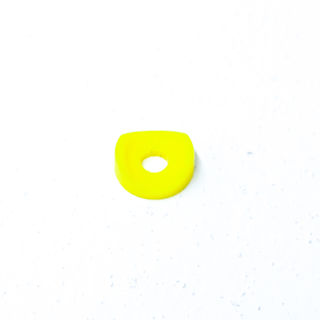 Picture of 35225 WASHER YELLOW PLASTIC CURVED 6.5 X 19.0 X 2.0 MM